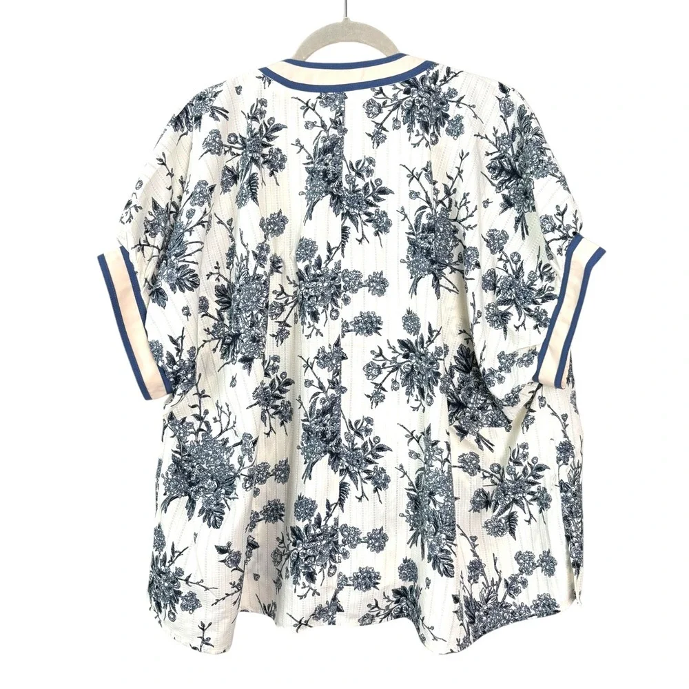 Entro Blue White Floral V-Neck Blouse Short Sleeve Dobby Top Medium Oversized - Picture 6 of 6